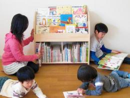 【国産家具/絵本棚】ひのきほんたてM800　完成品|木遊舎(日本)