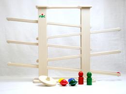 ゴロン・ゴロンと動きが楽しい　NIC　ニック スロープ|ニック社(ドイツ)
